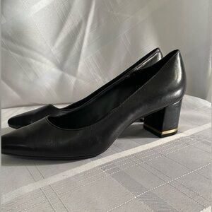 Calvin Klein | Casual Style Plain Leather Block Heels Party Style. Size 8.